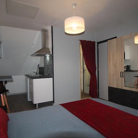 Studio Ouest Cuisine Prive Proche Centre Ville Loudéac Exterior foto